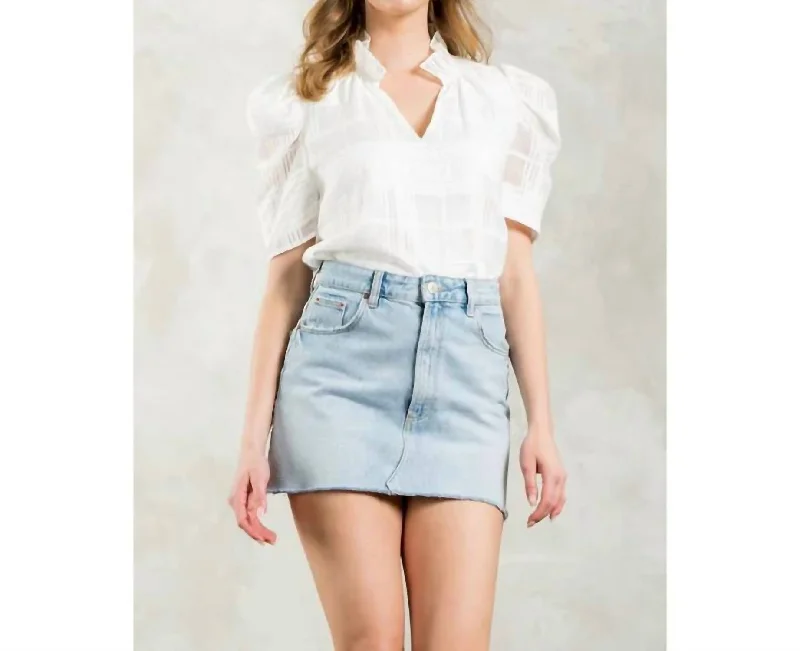 Short Sleeve Textured Top In White